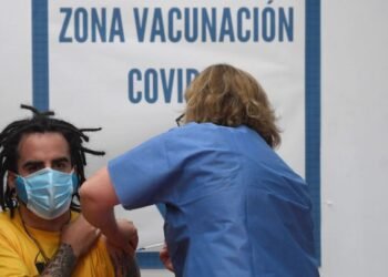 Un estudio determinó que la vacuna de Sinopharm alcanza una eficacia del 84%