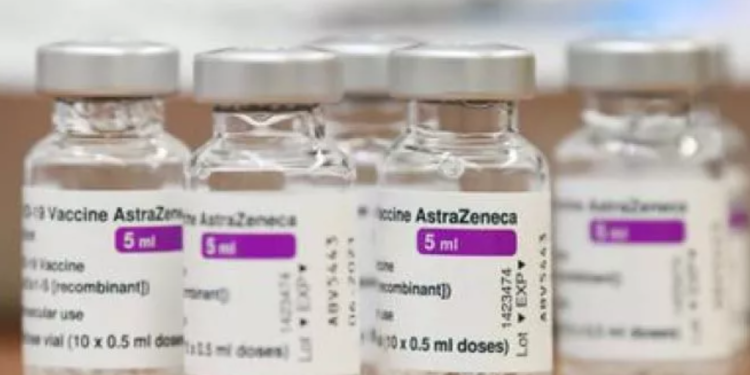 Argentina dona a Granada una partida de 11 mil dosis de vacunas Astrazeneca