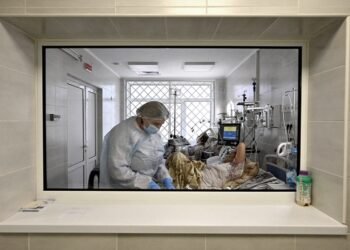 Países de la OMS aprueban iniciar negociaciones para un acuerdo de lucha contra las pandemias