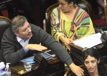 Máximo Kirchner cuestionó el “comportamiento patoteril” de la oposición