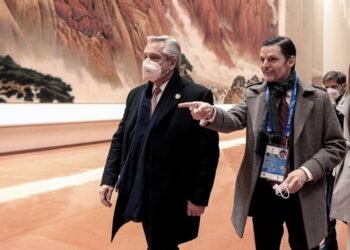 Principio de acuerdo entre Argentina y China para la producción local de Sinopharm