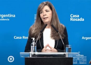 El Gobierno argentino le pide a Rusia cesar las acciones militares en Ucrania