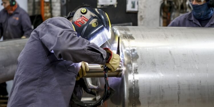 Oficializaron la suba del 45 por ciento para el Salario Mínimo, Vital y Móvil