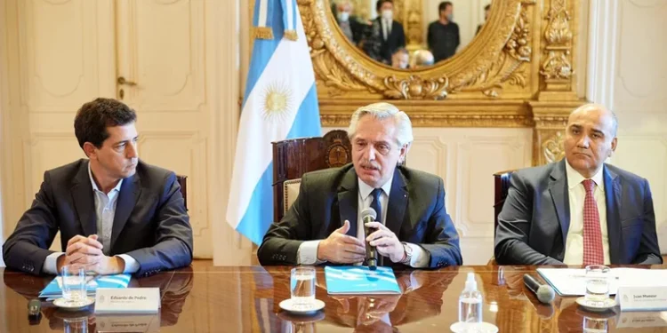 Alberto Fernández trata de contener la interna política para evitar que se profundice la crisis económica