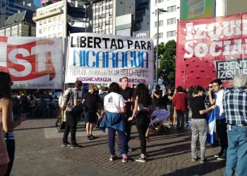 Un sector de la izquierda marcha a la Cancillería para reclamar que el Gobierno rompa relaciones con Nicaragua
