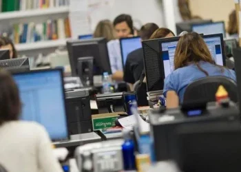 Aumento salarial adicional del 10% en mayo para los trabajadores estatales