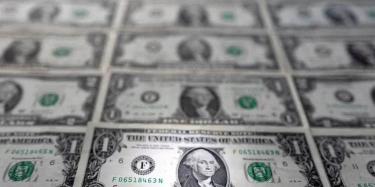 Dólar hoy: la cotización libre sube a $207 y la brecha cambiaria alcanza el 74%