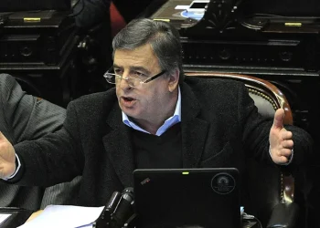 Mario Negri hizo un paralelismo entre el Gobierno actual y el de la Alianza: “Hay un quiebre de la base política en el Congreso”