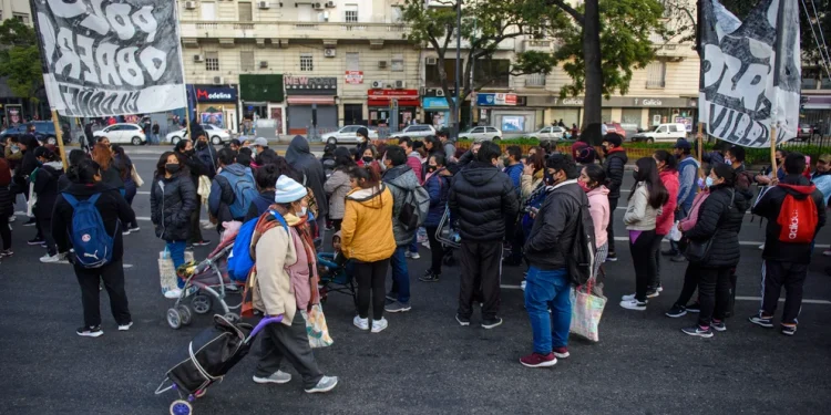 Otro jueves de marchas y caos de tránsito en CABA: la policía intentará evitar que manifestantes instalen carpas