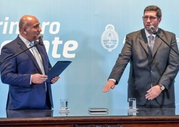 Manzur tomó juramento a Juan Manuel Olmos como nuevo vicejefe de Gabinete