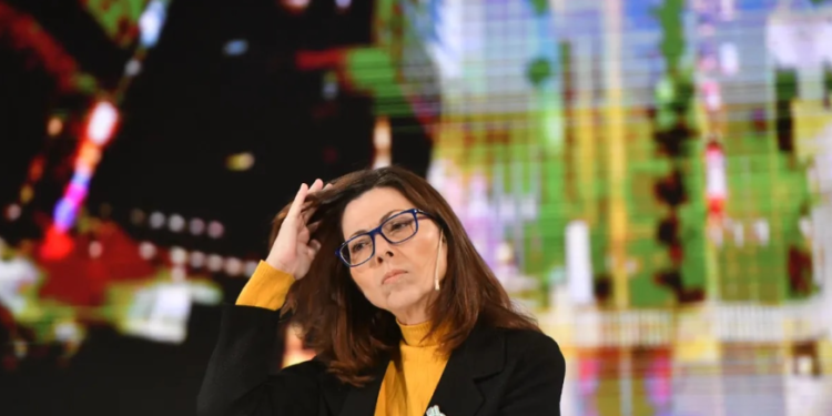 Silvina Batakis admitió que Alberto Fernández no la podía ubicar para ofrecerle el cargo