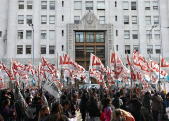 El ministro Zabaleta recibió a los piqueteros, pero no accedió a los reclamos para darles más planes