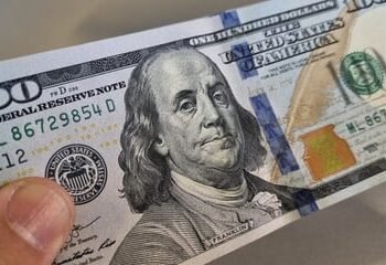 Dólar turista hoy: a cuánto cotiza el dólar Qatar el 1 de diciembre