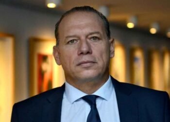 Sergio Berni respaldó el uso de las pistolas Taser: “Son necesarias e imprescindibles”