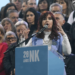 Cristina Fernández en Plaza de Mayo: «Yo soy del pueblo y de ahí no me muevo, hagan lo que hagan»
