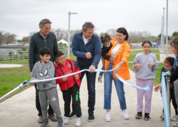 Elecciones 2023 | Sergio Massa refuerza su receta de campaña: rebatir las promesas de Javier Milei, sin atacarlo