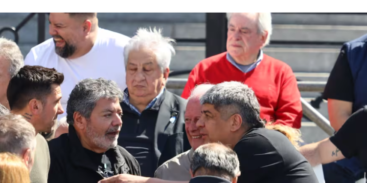 El Gobierno confirmó la cadena nacional de Milei para las 21 y apuntó contra el Polo Obrero