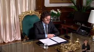 El Gobierno enviará al Congreso una reforma laboral reducida que trabaja la UCR como parte de la Ley Ómnibus