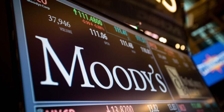 A pesar de reconocer “mejoras”, Moody´s mantiene sus dudas sobre Argentina: advierten que quitar el cepo complica la capacidad de pago