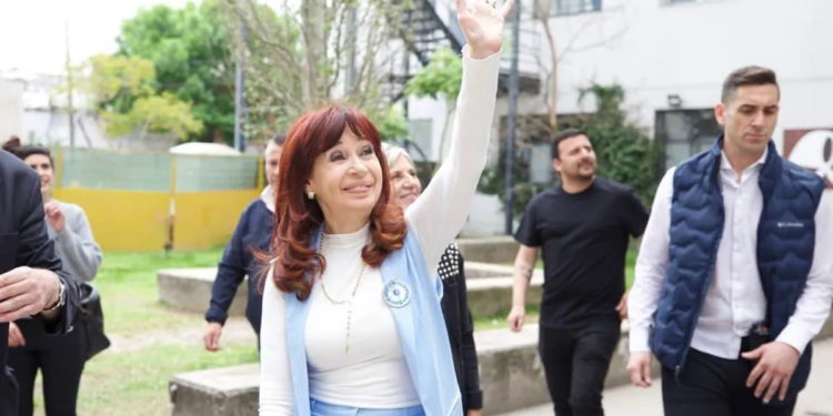 Sin rivales, Cristina Kirchner es la nueva presidenta del PJ