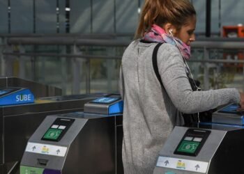 Pagos “sin contacto” y con NFC en el subte: la promoción de MODO y los detalles de la implementación
