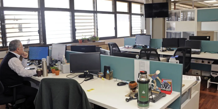 Estatales ATE con aumento y bono en diciembre 2024