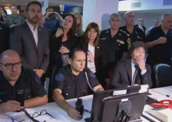 Continúa la guerra entre el Gobierno y los gremios aeronáuticos: qué es el protocolo antipiquetes aéreos