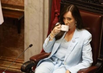 Por iniciativa de Unión por la Patria, Edgardo Kueider fue destituido del Senado