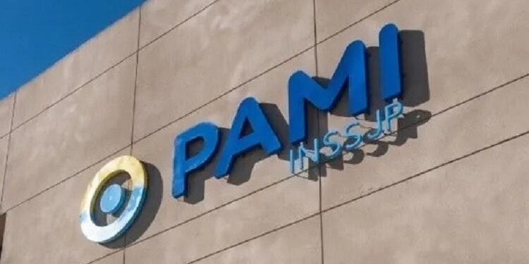 Sobreprecios en remedios oncológicos: denuncian al PAMI y a laboratorios