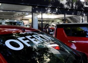El Gobierno eliminó impuestos para la compra de autos y motos: bajarían hasta un 20% los precios