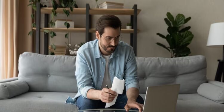 El piso de Ganancias aumenta cerca de 12% y el Monotributo sube en torno a 21%