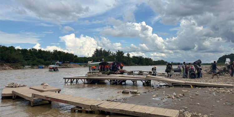 Tensión con Bolivia tras la decisión del gobierno salteño de instalar un alambrado en la frontera