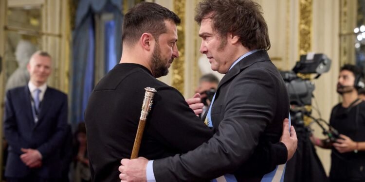 Cambio de posición: Argentina no condenó a Putin por la invasión rusa a Ucrania, y la oposición salió al cruce contra Milei