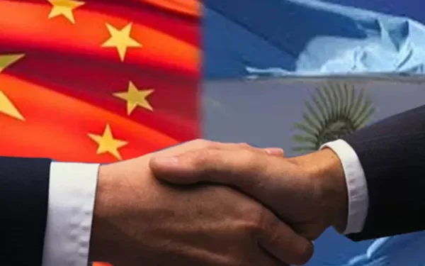 Pekín defiende el swap y cuestiona la injerencia de EEUU