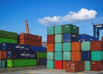 Medida gubernamental impulsa la importación de bienes usados