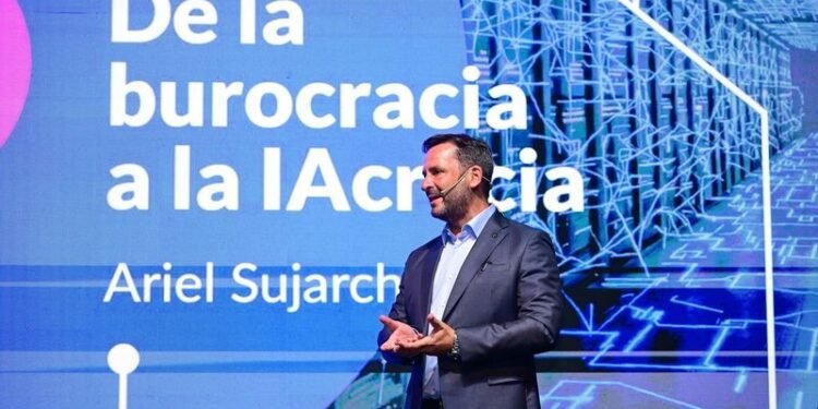 “Mañana es hoy”: Sujarchuk publicó un libro sobre IA y es elegido uno de los 30 alcaldes más innovadores de América Latina