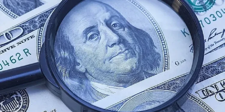 El dólar se desploma $11 tras anuncio de intervención.