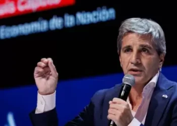 Confirmado por Caputo: La economía no se mueve.