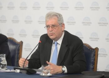 Rubinstein cuestiona el acuerdo con el FMI y el esquema cambiario