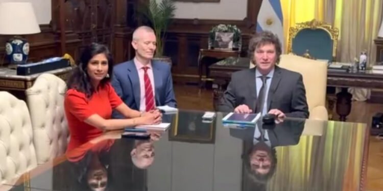 Apoyo del FMI a Argentina, con énfasis en reservas.