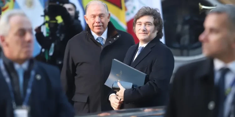 Werthein se fue, pero dejó 83 nombramientos en el Palacio San Martín