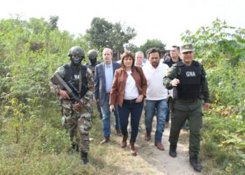 Seguridad de Bullrich en alerta en fronteras de Brasil por violencia.