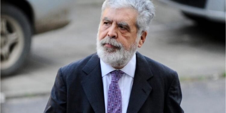 Misma defensa: Abogado K para De Vido.