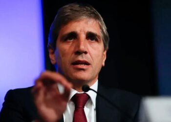 Menos del 9%: La tasa que busca Caputo para el bono.