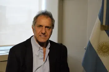 Scioli suspende fondos al INDEC; enojo por datos.