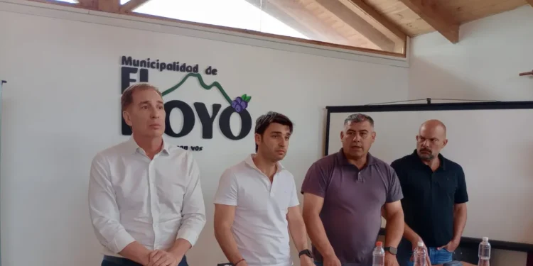 Santilli y Torres: Dejaron la reforma laboral por los incendios.