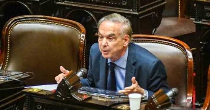 Insistencia de Pichetto: Frenar a China con aranceles.