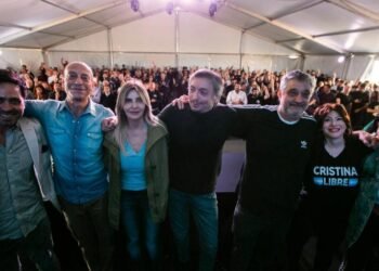 Máximo Kirchner criticó a la central obrera y la CGT contestó con ironía: “Es un compañero más”.