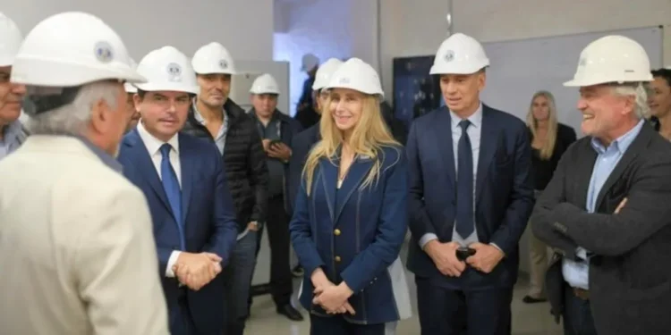 Minería, a la mesa: El Gobierno formaliza el espacio federal con gobernadores y referentes empresariales.