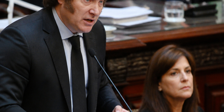 Javier Milei avanza con múltiples proyectos en el Congreso ante un creciente estancamiento legislativo